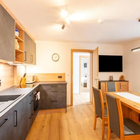 Thunhaus With Ski-storage Apartmán *